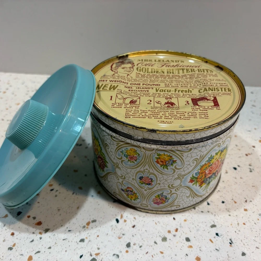 Vintage Floral Flower Tin Container with‎ Blue Lid